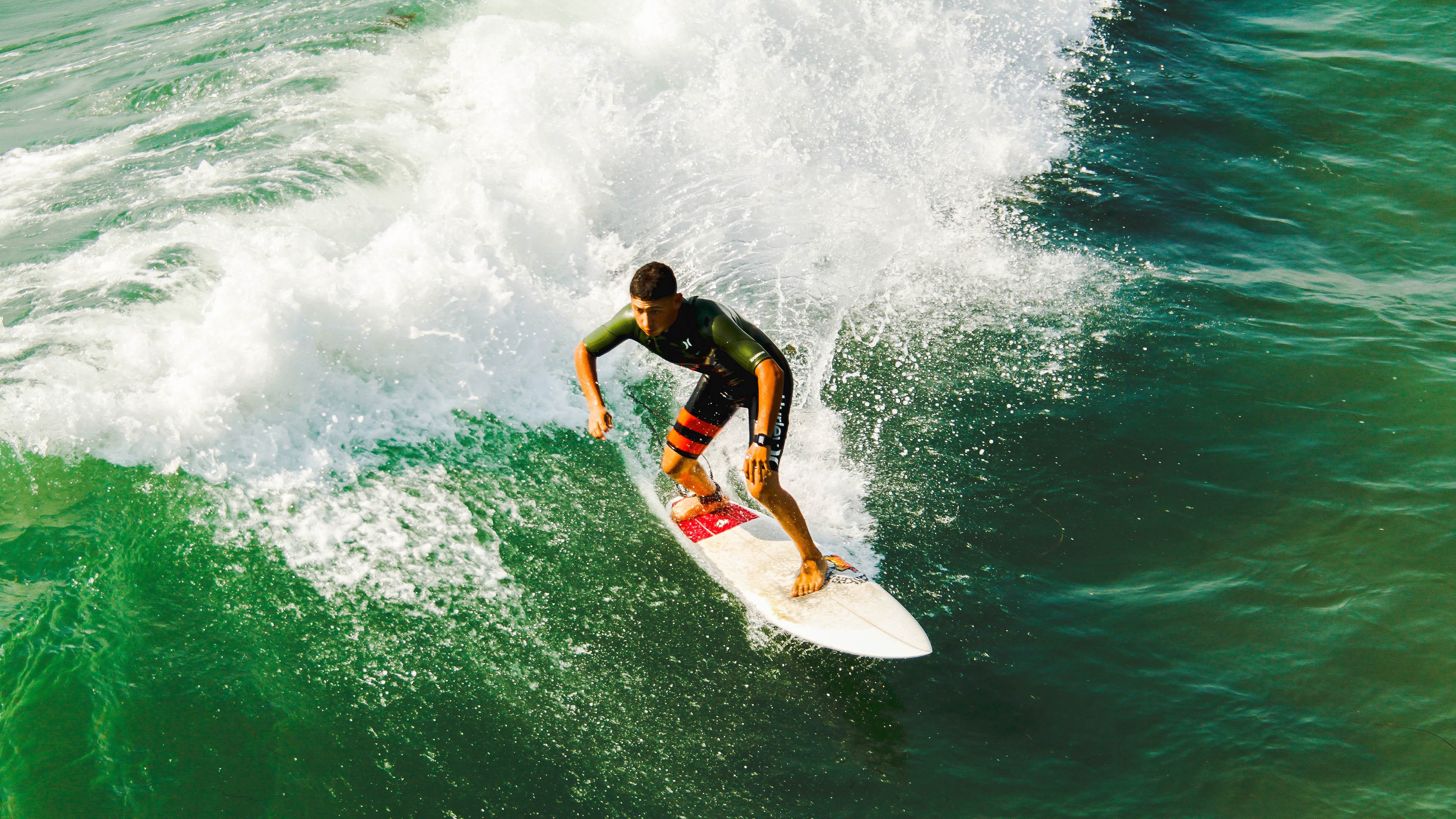 _智能滑板车创新体验：城市出行的未来_，智能滑板车品牌